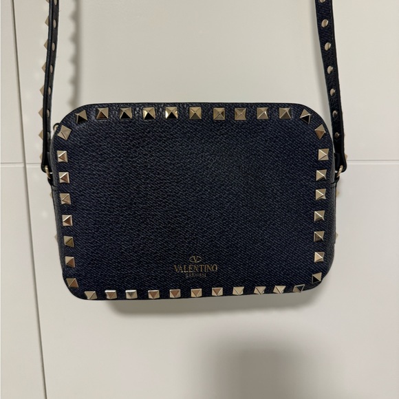 Valentino Rockstud Crossbody Camera Bag - Picture 10 of 12